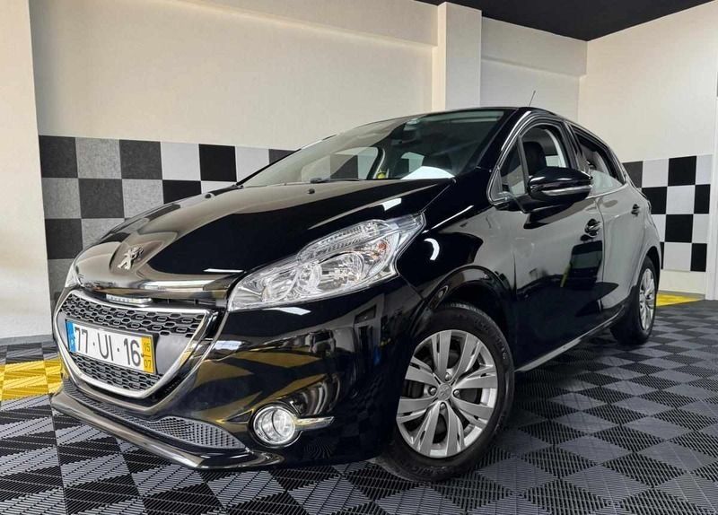 Preto Usado 2018 Renault Clio GrandTour Carrinha | € 9.000 (Preço justo) - Imagem 1/4