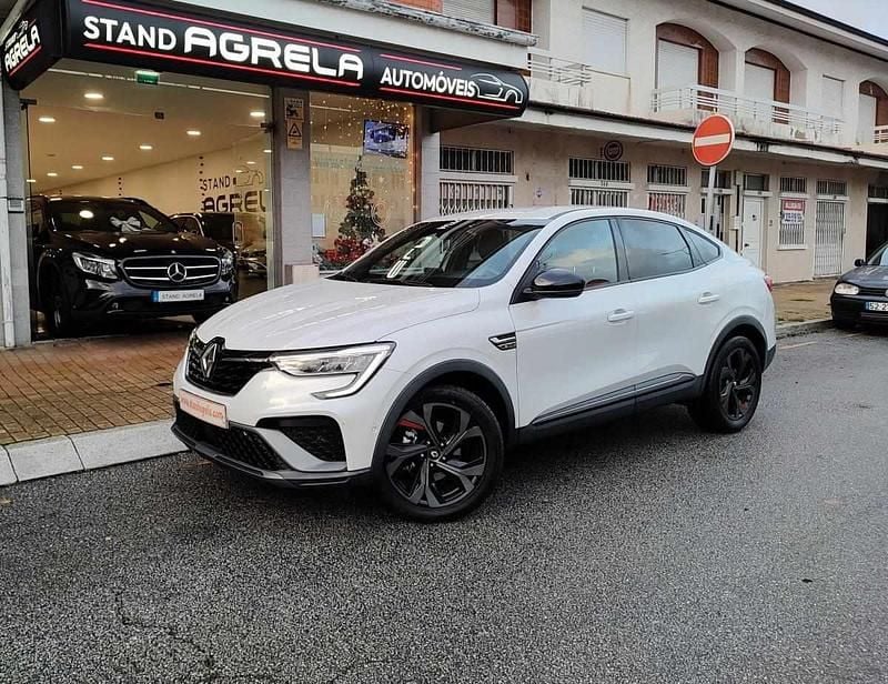 Usado Renault Arkana 143 HP (105 kW) 2023 Branco SUV