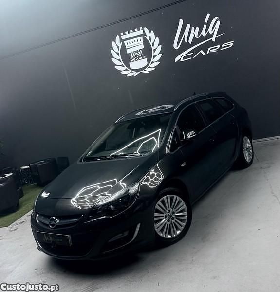 Cinza Usado 2015 Opel Astra Cosmo Carrinha | € 9.999 - Imagem 1/1