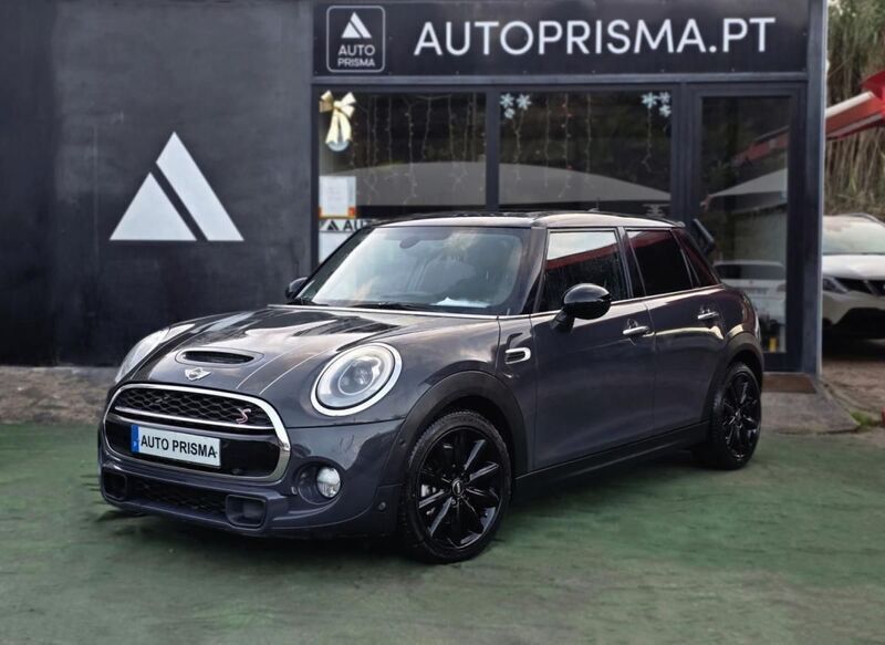 Cinzento Usado 2014 Mini Cooper SD Citadino | € 17.990 (Bom preço) - Imagem 1/4