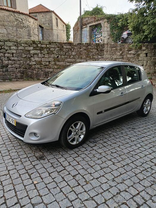 Usado 2010 Renault Clio II Sedan | € 4.500 (Preço elevado) - Imagem 1/4
