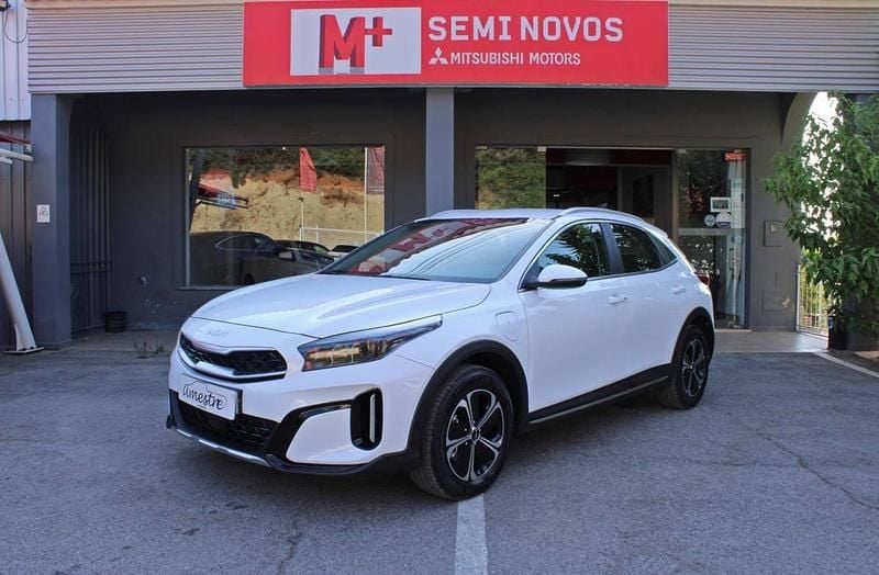 Branco Novo 2025 Kia XCeed SUV | € 29.750 (Preço justo) - Imagem 1/4