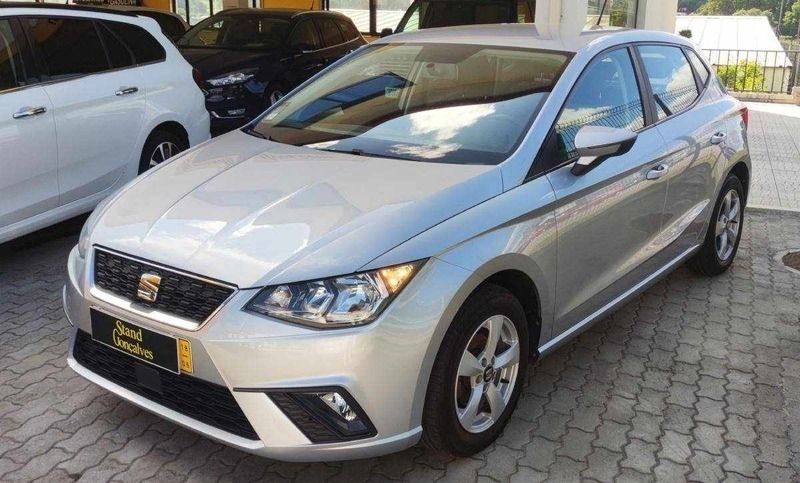 Cinza Usado 2018 Seat Ibiza Reference Citadino | € 11.990 (Preço justo) - Imagem 1/4