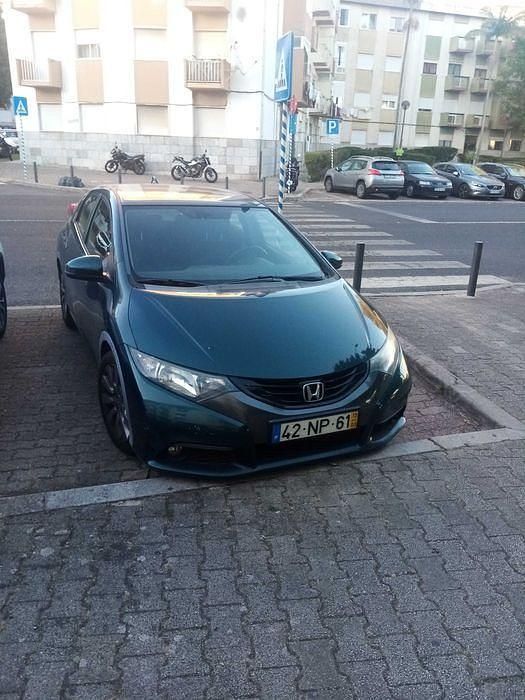 Usado 2013 Honda Civic Sedan | € 8.000 (Bom preço) - Imagem 1/2