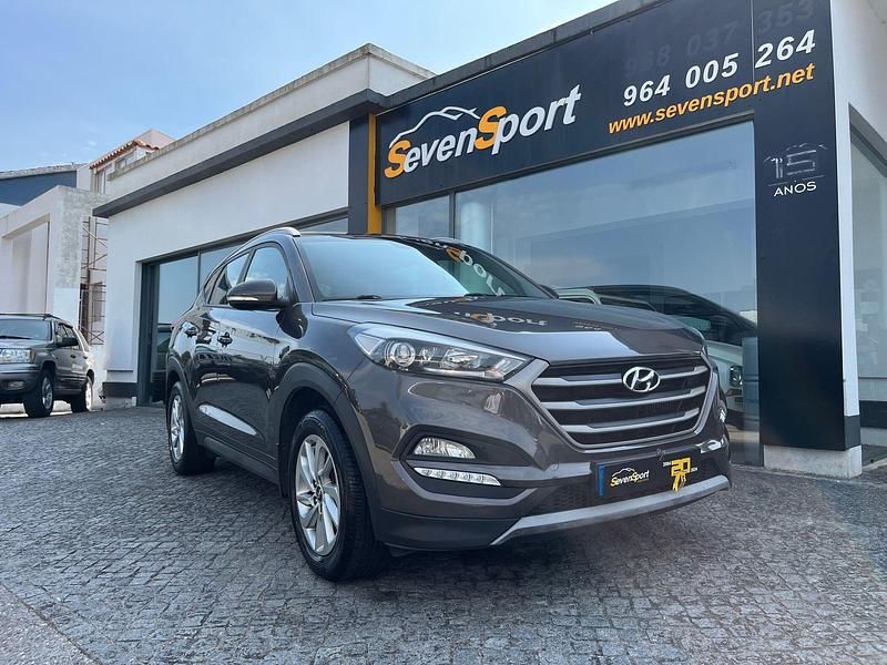 Antracite Usado 2017 Hyundai Tucson SUV | € 18.350 (Preço justo) - Imagem 1/4