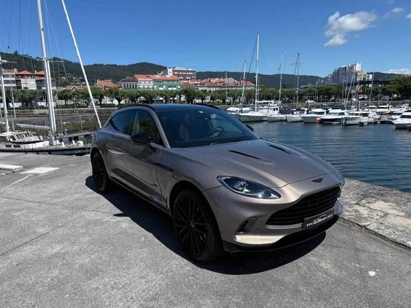Outra Usado 2022 Aston Martin DBX SUV | € 179.900 - Imagem 1/4