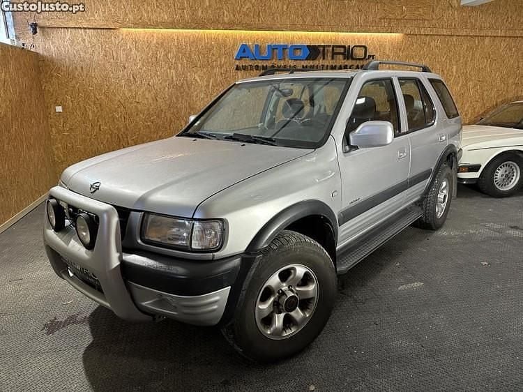 Usado Opel Frontera 115 HP (84 kW) 2000 Cinza SUV