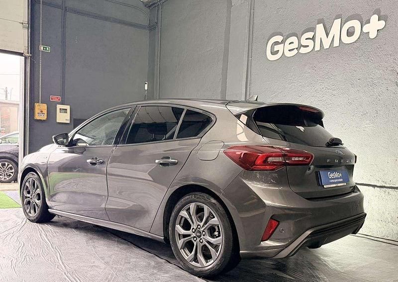 Usado Ford Focus 125 HP (91 kW) 2024 Cinzento