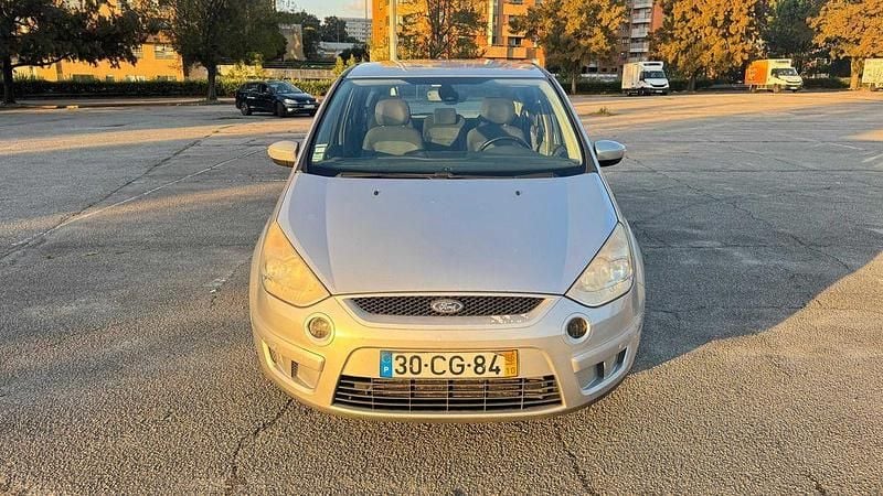 Usado 2006 Ford S-MAX S Monovolume | € 3.000 - Imagem 1/4