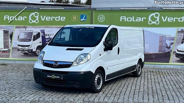 Usado Opel Vivaro 114 HP (83 kW) 2014 Branco Monovolume