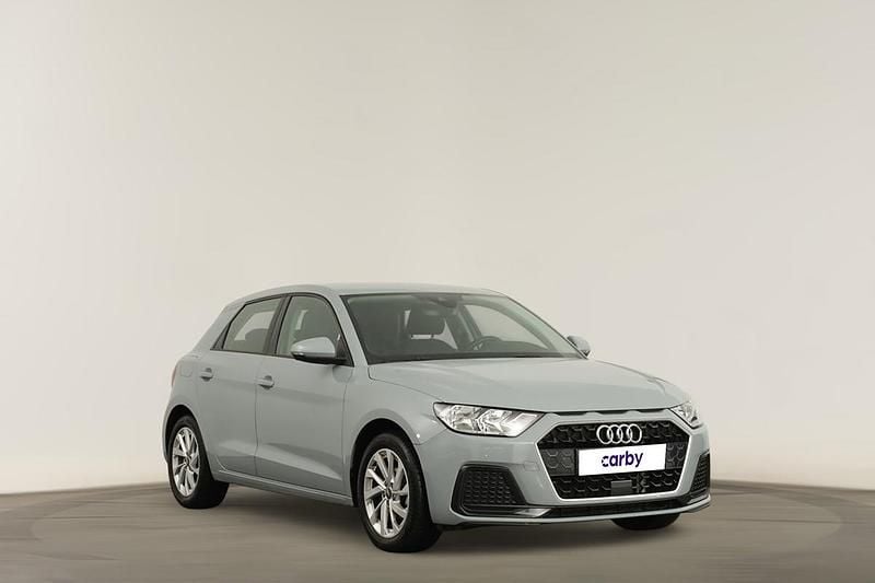 Cinzento Usado 2024 Audi A1 Sportback Advanced Citadino | € 22.990 (Preço justo) - Imagem 1/4