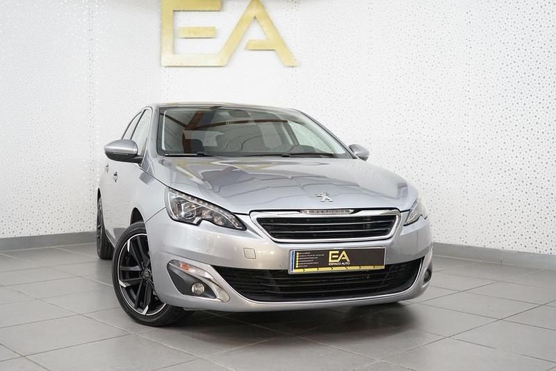 Cinza Usado 2015 Peugeot 308 Allure Carrinha | € 11.480 (Preço justo) - Imagem 1/3