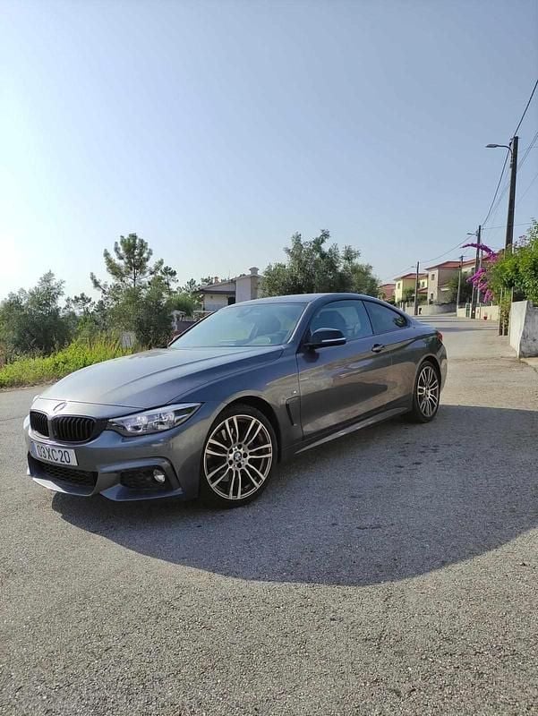 Cinzento Usado 2019 BMW 420 Coupé | € 28.499 (Bom preço) - Imagem 1/4