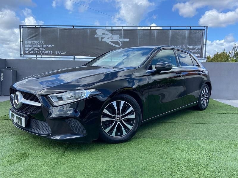 Preto Usado 2019 Mercedes A180 Style Sedan | € 21.470 (Super Preço) - Imagem 1/4