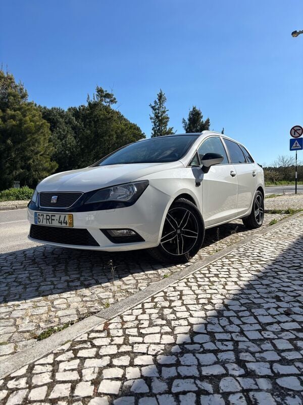 Branco Usado 2013 Seat Ibiza Ecomotive | € 4.900 (Bom preço) - Imagem 1/4
