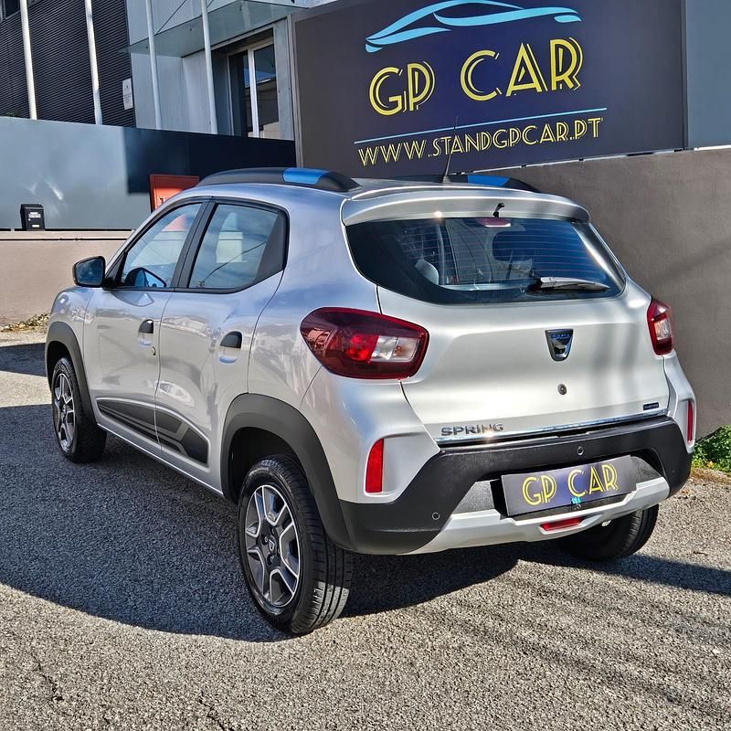 Usado Dacia Spring Comfort Plus 33 kW (45 HP) 2021 Cinza Citadino