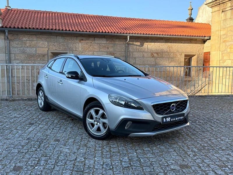 Usado Volvo V40 Kinetic 115 HP (84 kW) 2014 Cinza Carrinha