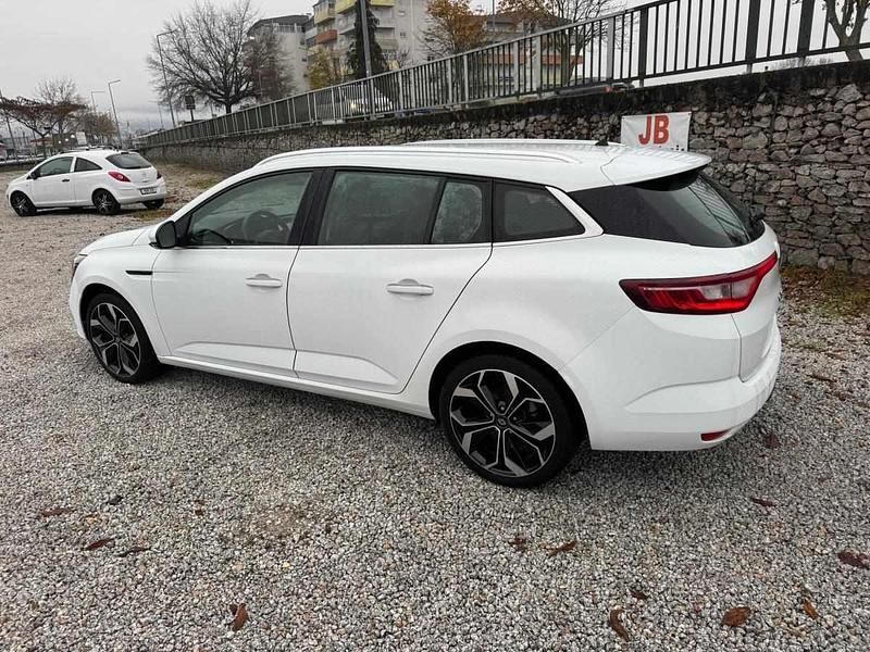 Usado Renault Mégane IV 115 HP (84 kW) 2021 Branco Carrinha