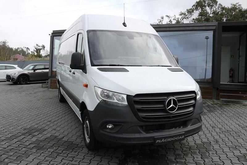Usado Mercedes Sprinter 170 HP (125 kW) 2024 Branco Van
