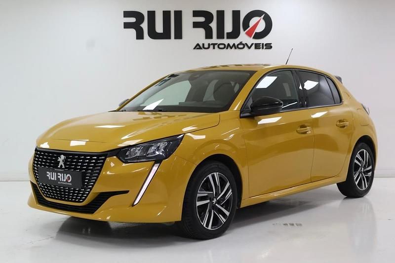 Amarelo Usado 2021 Peugeot 208 Allure Citadino | € 15.900 (Preço justo) - Imagem 1/4