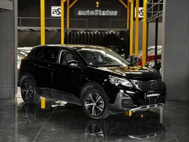 Preto Usado 2020 Peugeot 3008 Allure SUV | € 20.990 (Preço justo) - Imagem 1/4
