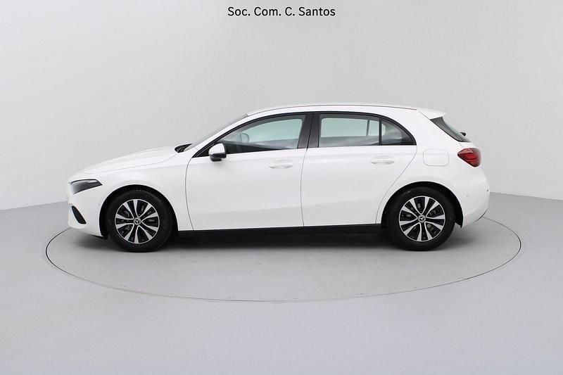 Usado Mercedes A180 Advanced 116 HP (85 kW) 2025 Branco Sedan