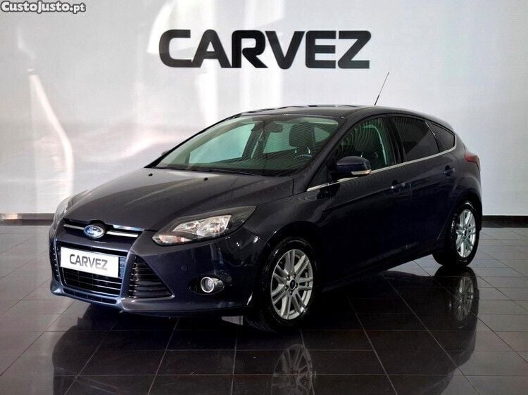 Cinza Usado 2013 Ford Focus Titanium Citadino | € 10.900 (Preço justo) - Imagem 1/1