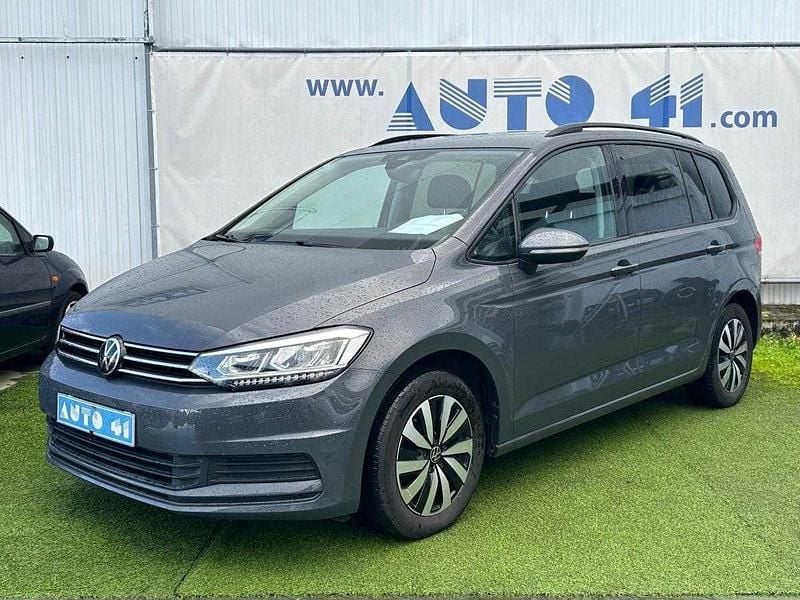 Cinza Usado 2023 VW Touran Monovolume | € 29.950 - Imagem 1/4