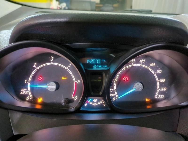 Usado Ford Transit 100 HP (73 kW) 2019 Branco