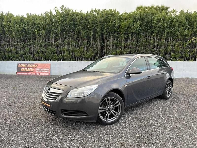 Cinza Usado 2012 Opel Insignia Cosmo Carrinha | € 7.990 (Bom preço) - Imagem 1/4