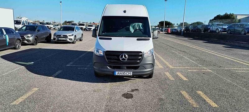 Branco Usado 2021 Mercedes Sprinter Van | € 37.490 (Caro) - Imagem 1/4
