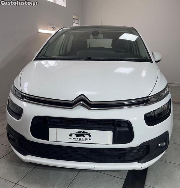 Branco Usado 2017 Citroën C4 Picasso Live Monovolume | € 13.900 (Preço justo) - Imagem 1/1