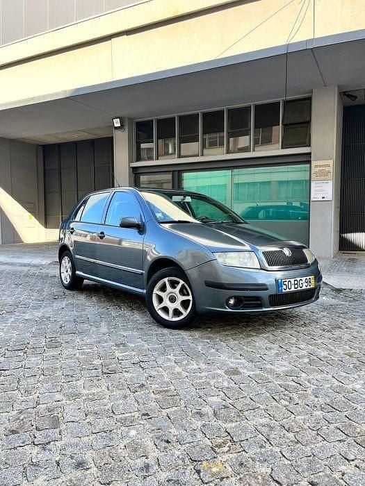 Usado 2006 Skoda Fabia Sedan | € 2.150 (Super Preço) - Imagem 1/4