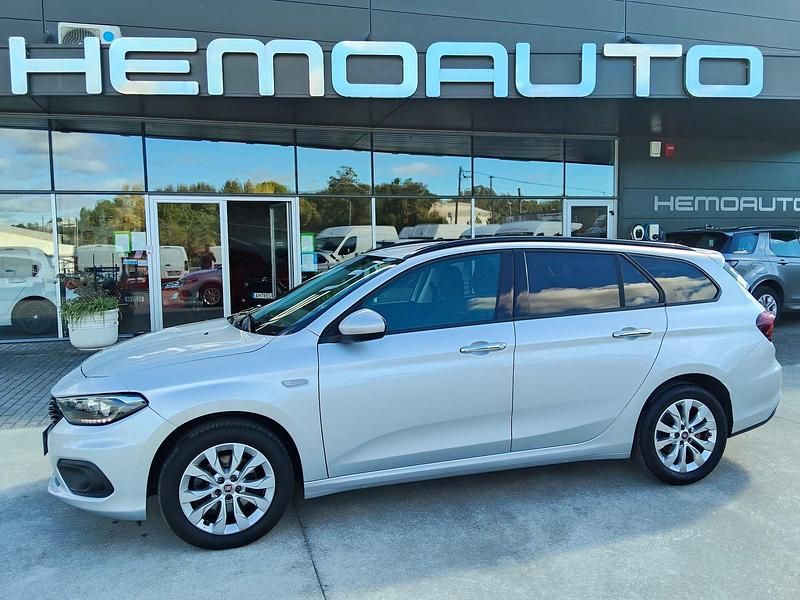 Cinza Usado 2019 Fiat Tipo Lounge Carrinha | € 11.990 (Preço elevado) - Imagem 1/4