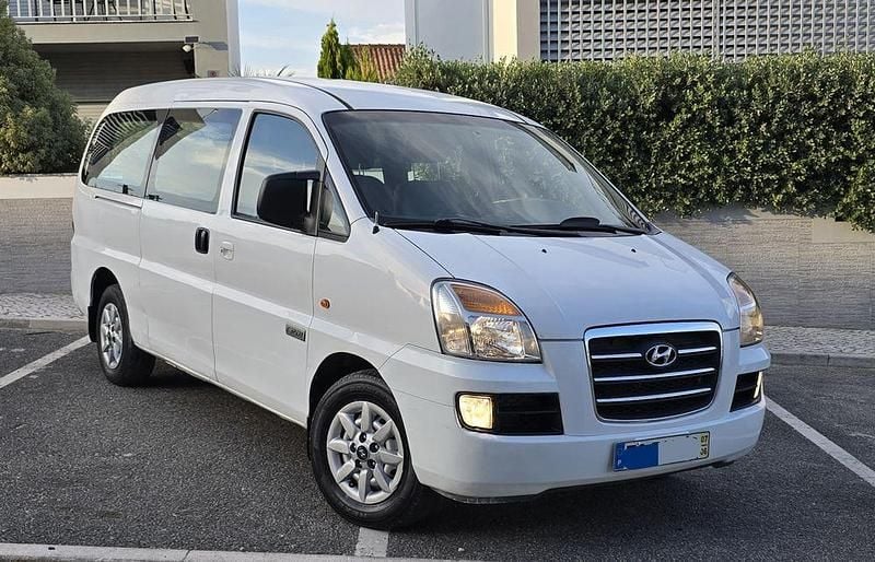 Usado 2007 Hyundai H-1 Monovolume | € 5.750 - Imagem 1/4
