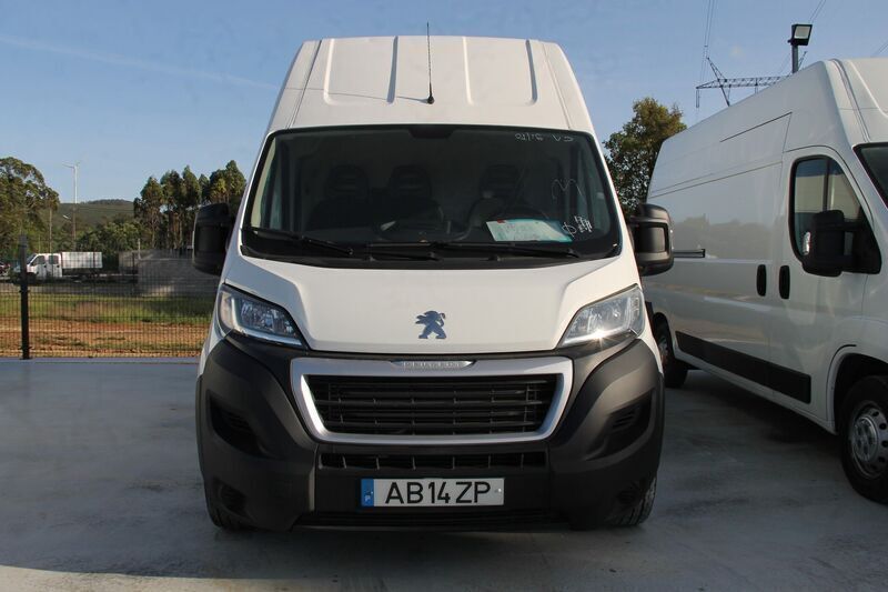 Branco Usado 2020 Peugeot Boxer Van | € 19.000 (Preço justo) - Imagem 1/4