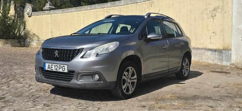 Cinzento Usado 2017 Peugeot 2008 SUV | € 8.990 (Super Preço) - Imagem 1/4