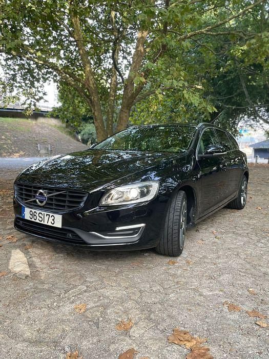 Usado Volvo V60 120 HP (88 kW) 2017 Carrinha