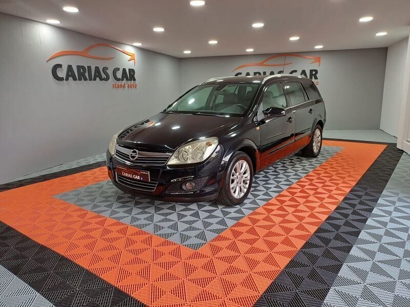 Preto Usado 2009 Opel Astra Sport Carrinha | € 9.900 - Imagem 1/4