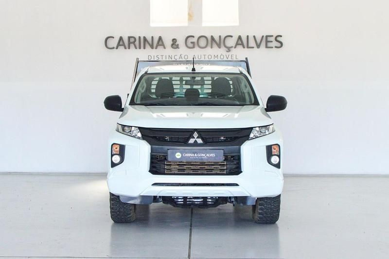 Branco Usado 2022 Mitsubishi L200 Invite Pickup | € 32.950 (Preço justo) - Imagem 1/1