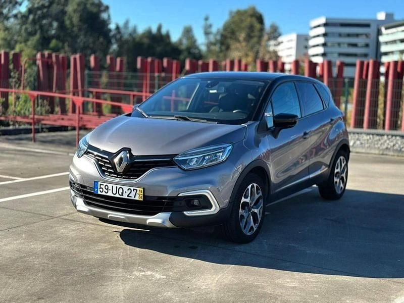 Cinza Usado 2018 Renault Captur Intens SUV | € 13.490 (Preço justo) - Imagem 1/4