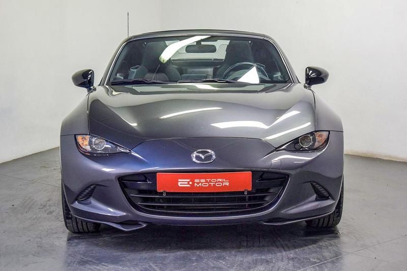 Usado Mazda MX5 Evolve 132 HP (97 kW) 2022 Cinzento Cabrios
