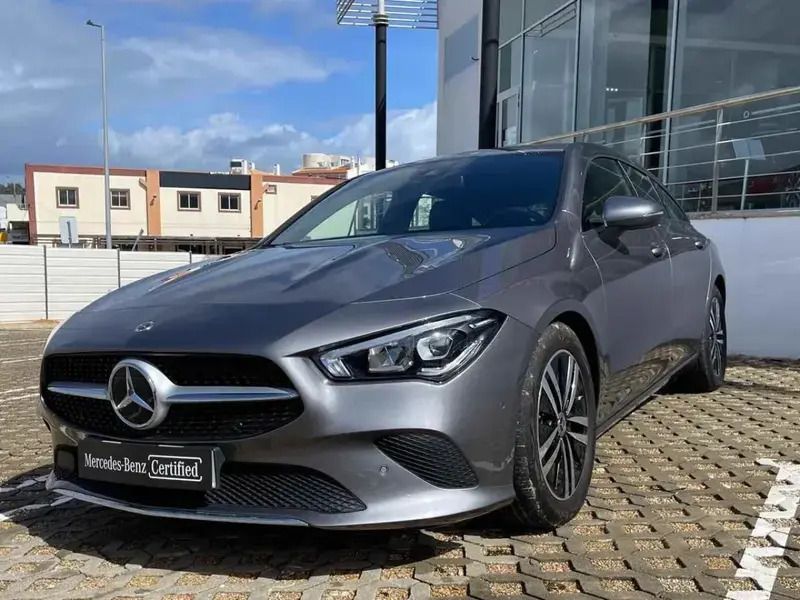 Cinza mountain Usado 2022 Mercedes CLA200 Shooting Brake Progressive Carrinha | € 34.900 (Preço justo) - Imagem 1/4