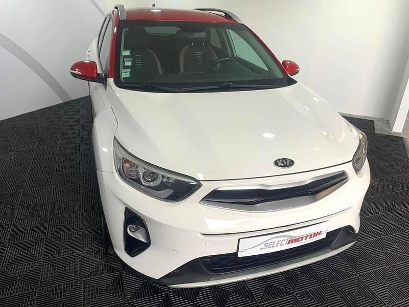 Branco Usado 2018 Kia Stonic SUV | € 14.900 (Preço elevado) - Imagem 1/4
