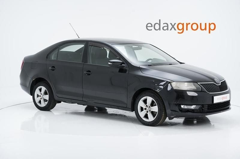 Preto Usado 2018 Skoda Rapid | € 2.490 - Imagem 1/4