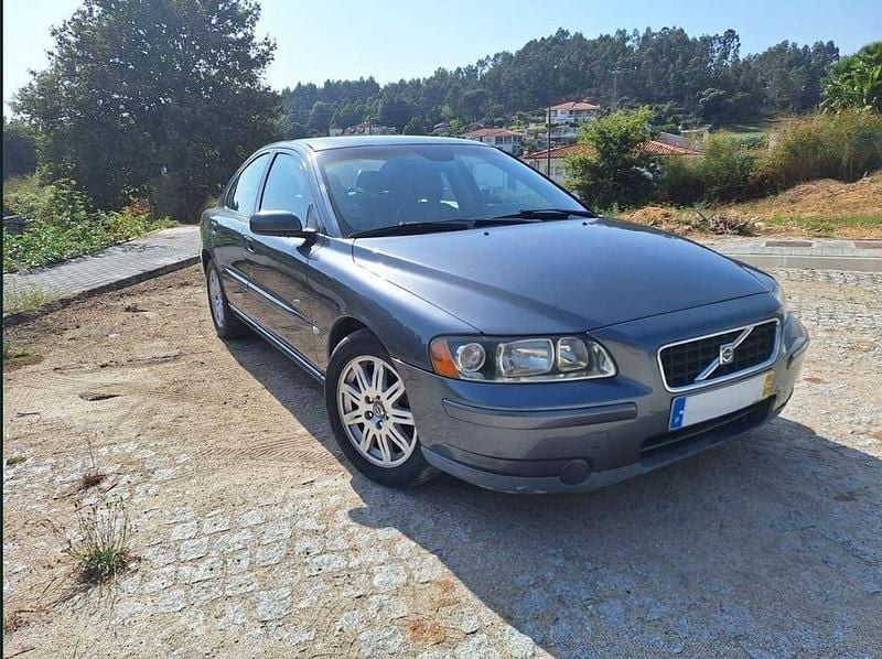 Usado 2006 Volvo S60 Sedan | € 6.300 (Bom preço) - Imagem 1/4