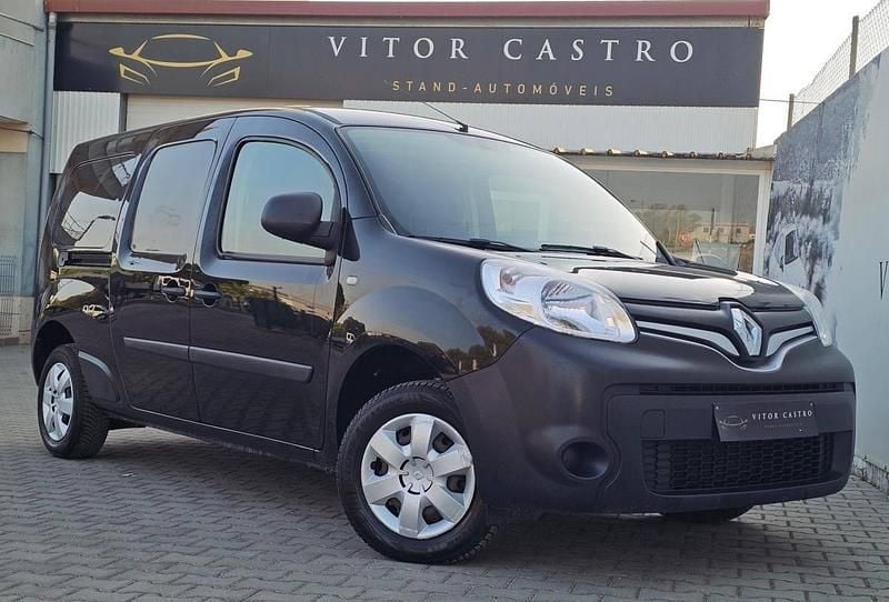 Usado Renault Kangoo Business 90 HP (66 kW) 2018 Preto