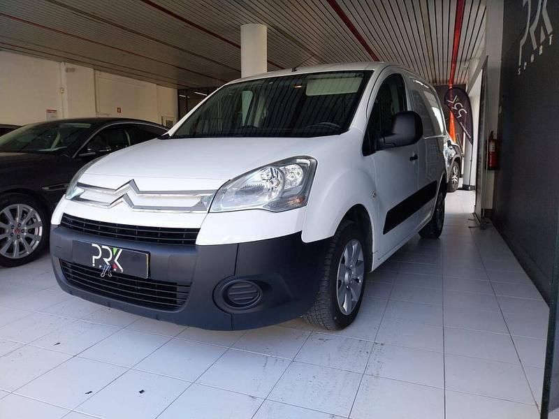 Usado Citroën Berlingo 90 HP (66 kW) 2011 Branco Monovolume