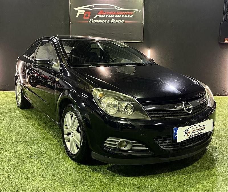 Usado 2008 Opel Astra GTC | € 2.990 (Bom preço) - Imagem 1/4