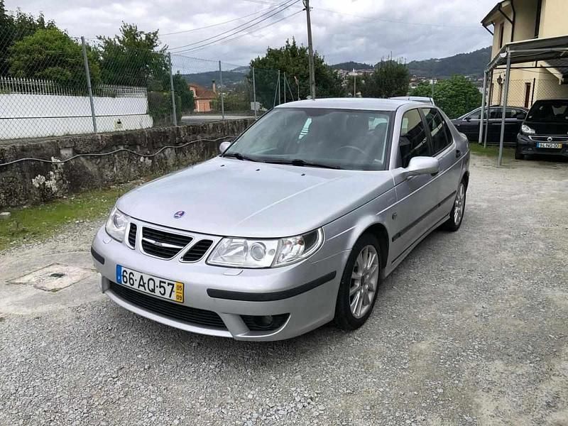 Usado Saab 9-5 120 HP (88 kW) 2005 Cinzento Sedan